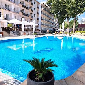Complex Modern All Inclusive Mamaia